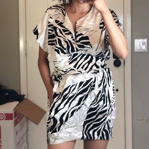 MOVING SALE - Marisak Kimono Dress SZ S